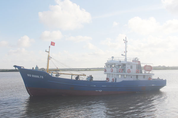 Chạy thử đường dài tàu cá nghề lưới rê TL26(SLR27A) Chạy thử đường dài tàu cá nghề lưới rê TL26(SLR27A)